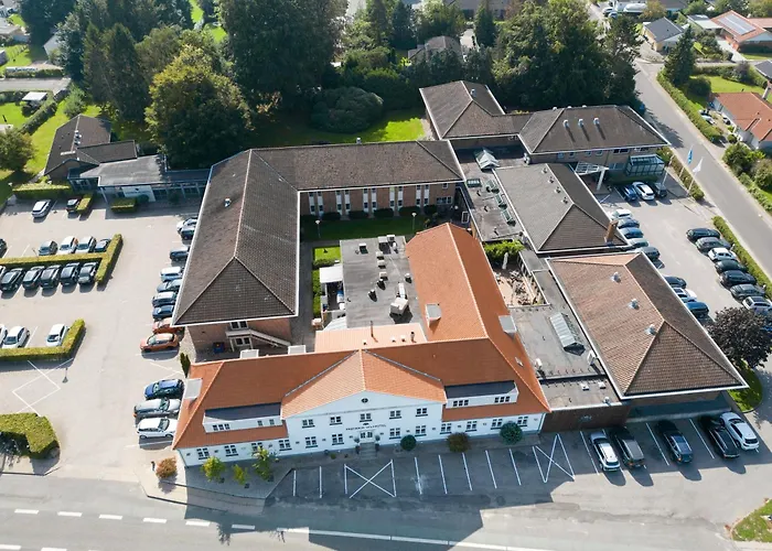 Frederik Vi\'S Hotel