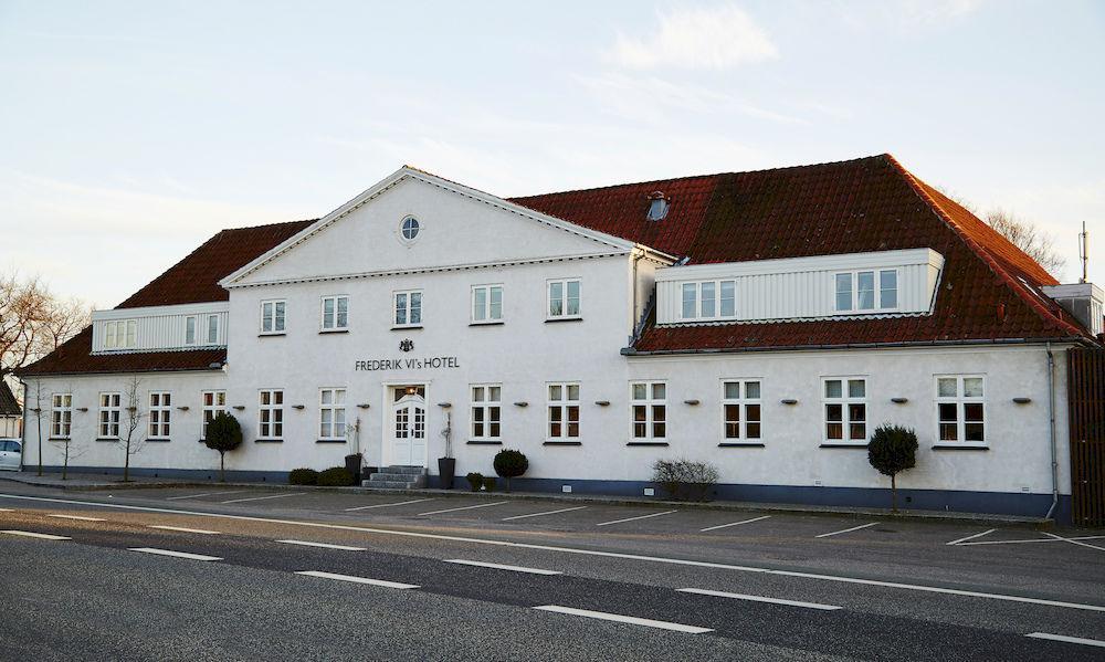 Frederik Vi's 4*